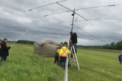 Beam-on-mast